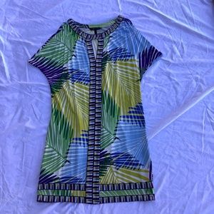 BCBG Maxazria XS tropical print pullover dress with slit arm holes Cute!